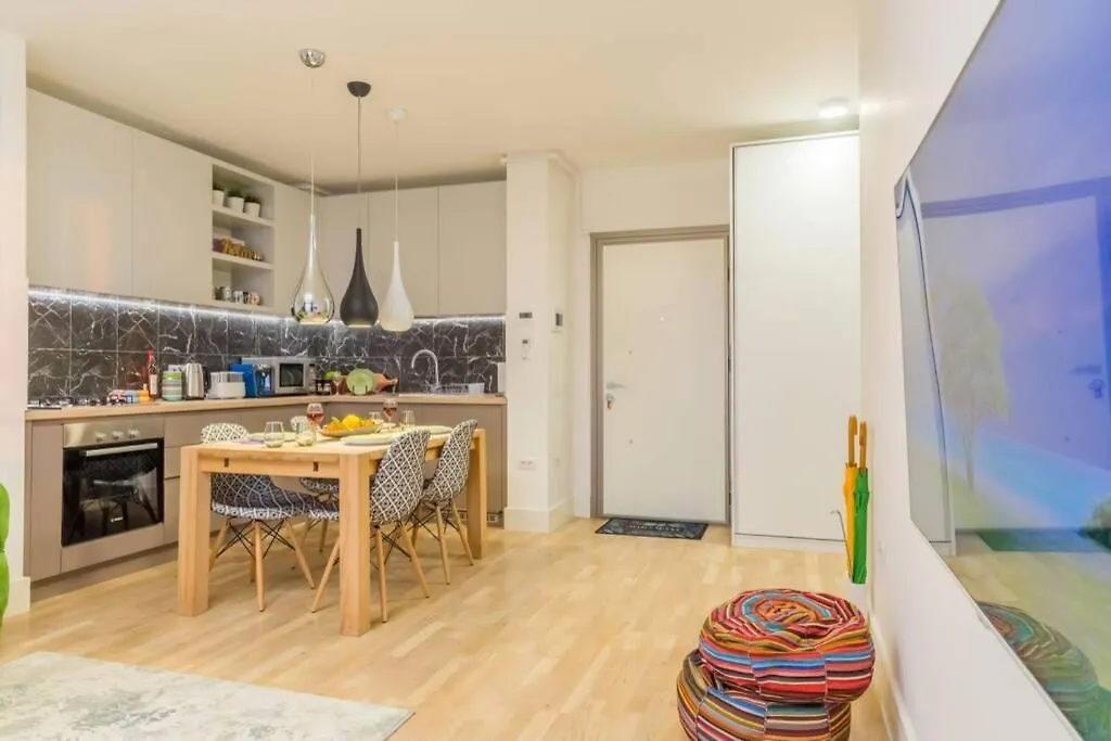 Sunset View Modern Apartment Close To Everything Bucharest
